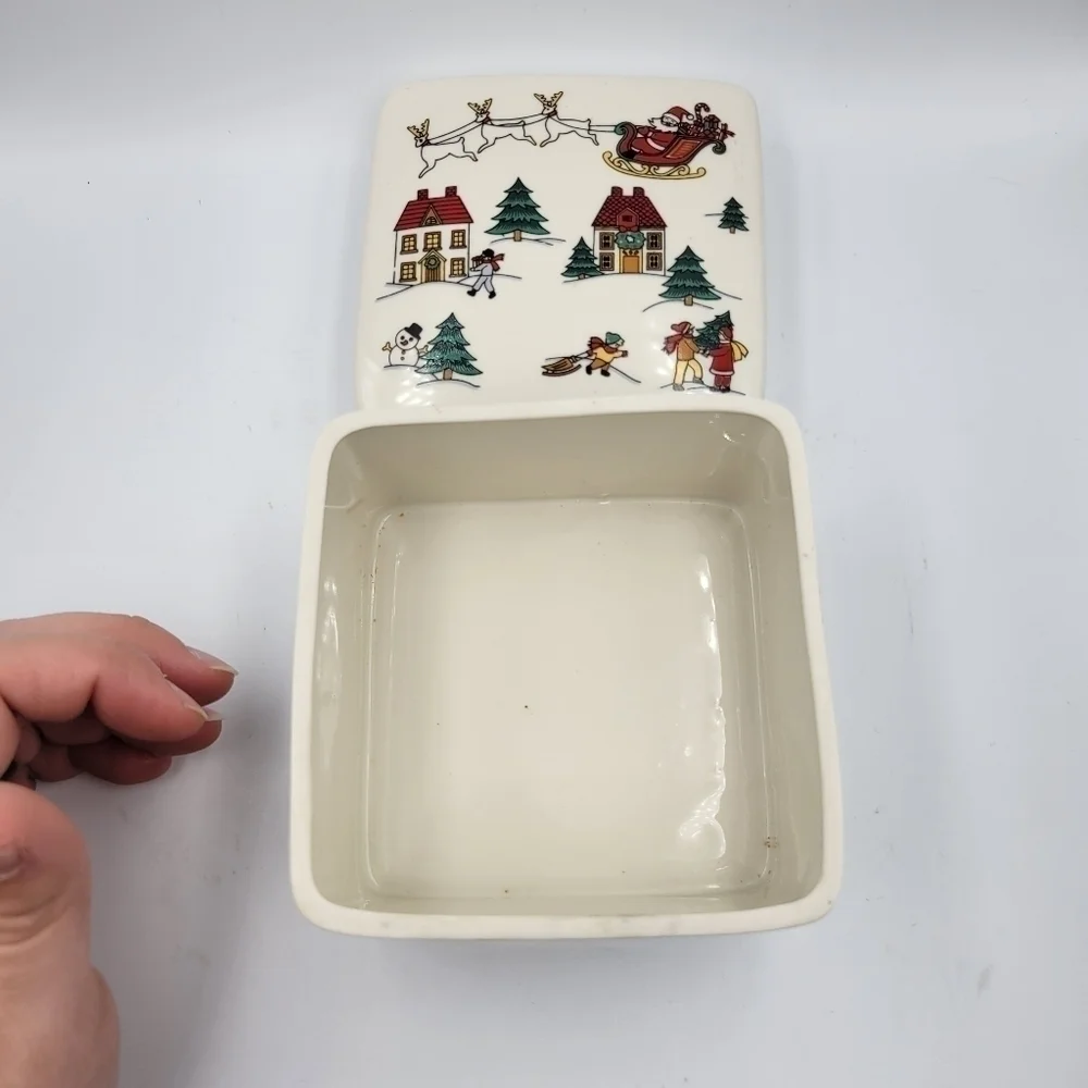 Vintage jamestown small
